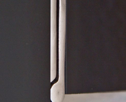 HINGE